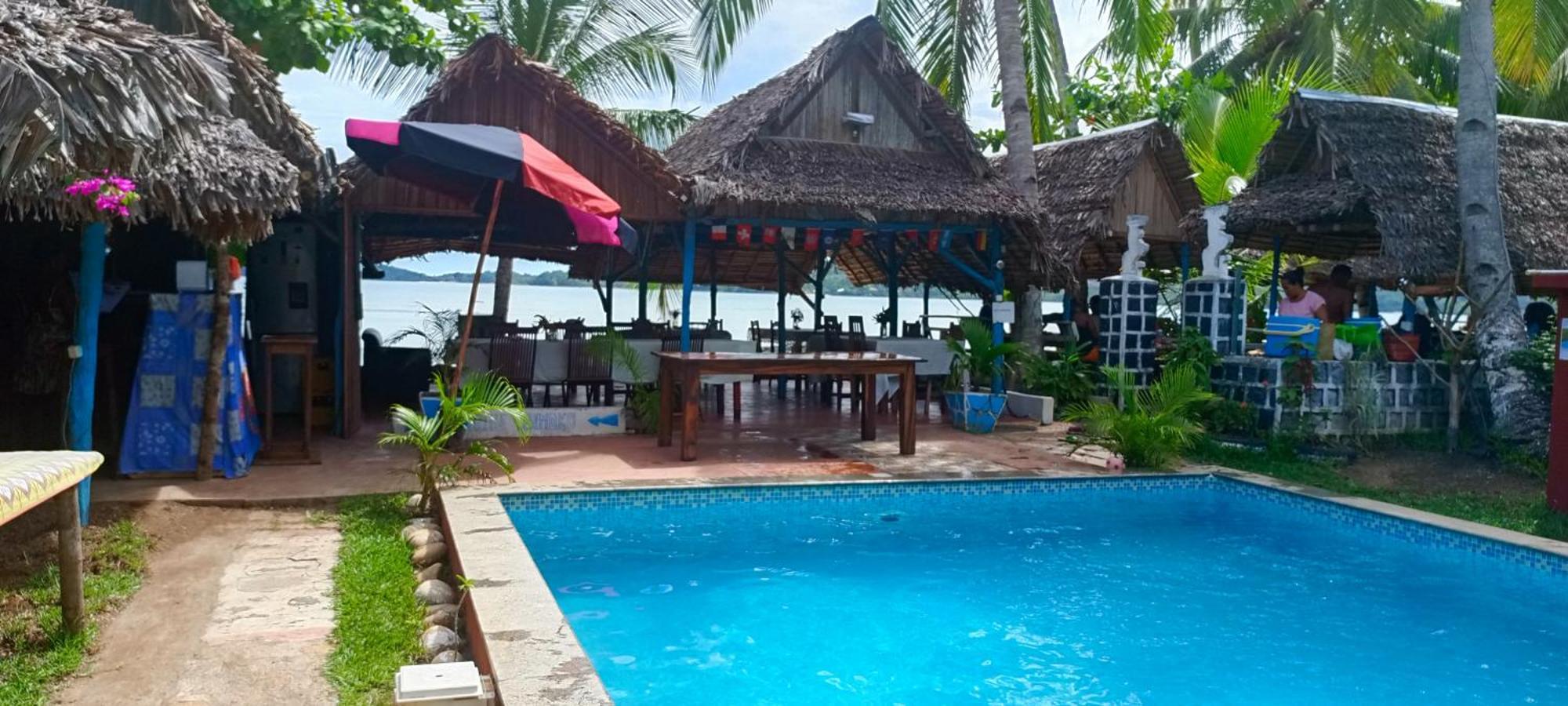 Piscine Bimoko Hotel นูซีเบ ภายนอก รูปภาพ