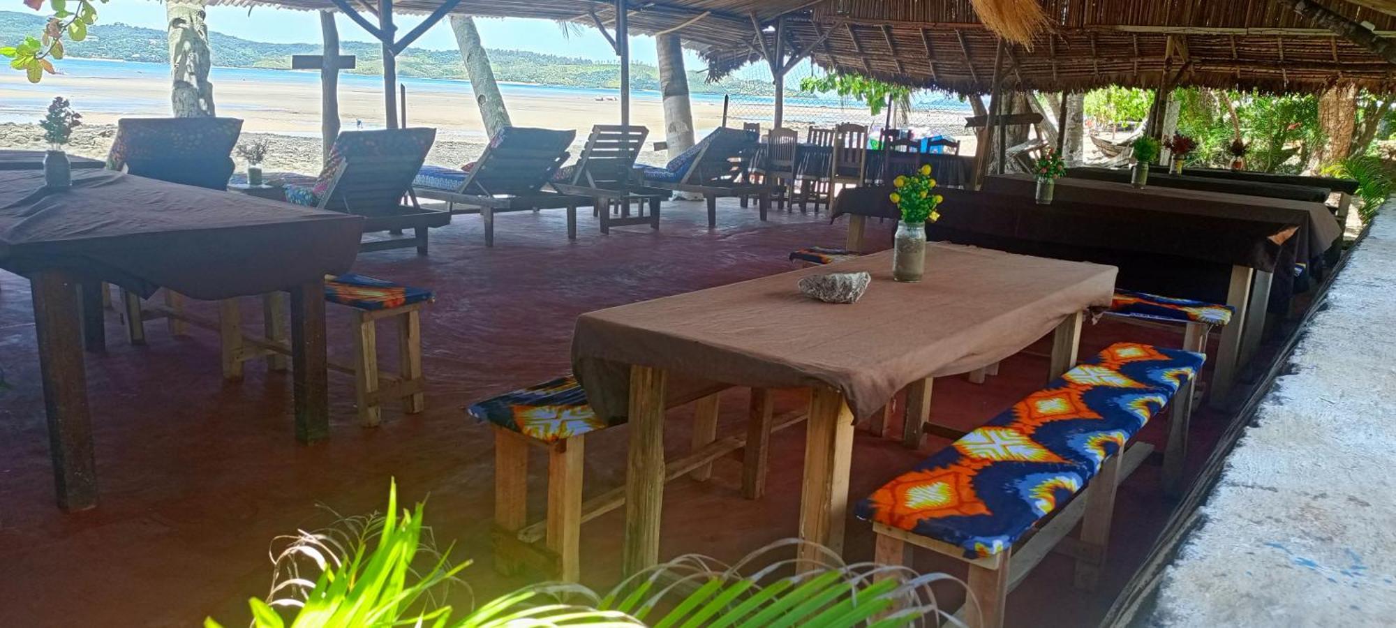 Piscine Bimoko Hotel นูซีเบ ภายนอก รูปภาพ